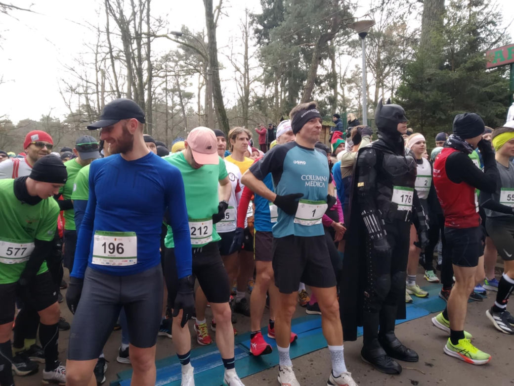 40. Bieg Sylwestrowy w Łodzi. Wśród uczestników był Batman, Obelix i szeryf bez głowy