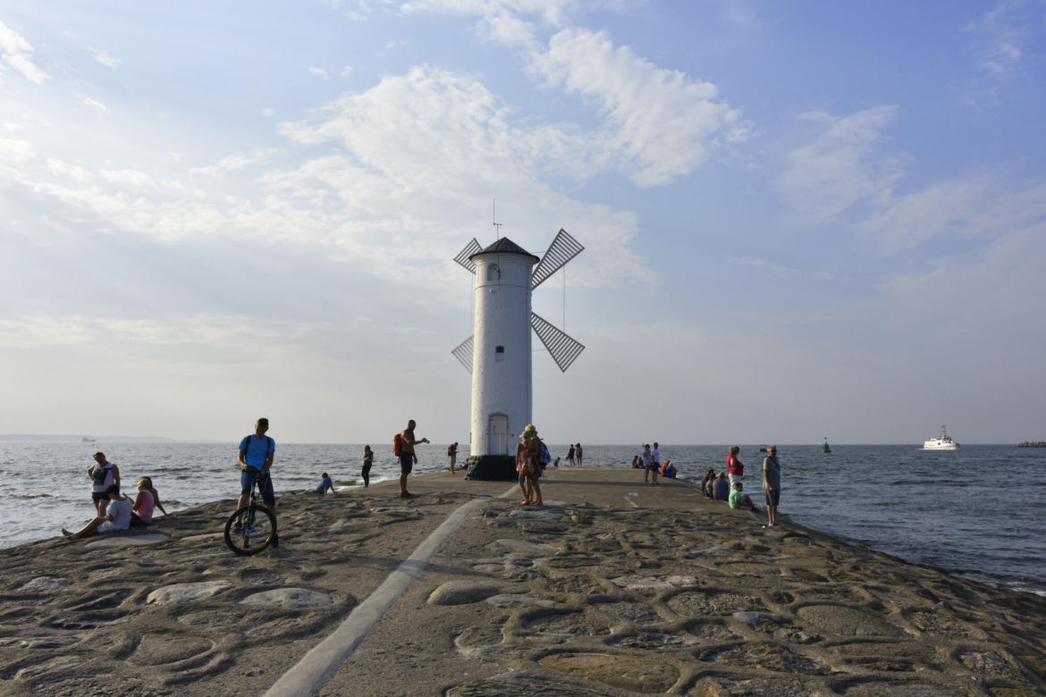 Oto najpiękniejsza plaża w Polsce według czytelników Travelist. Turyści nazywają ją "Majorką Północy"