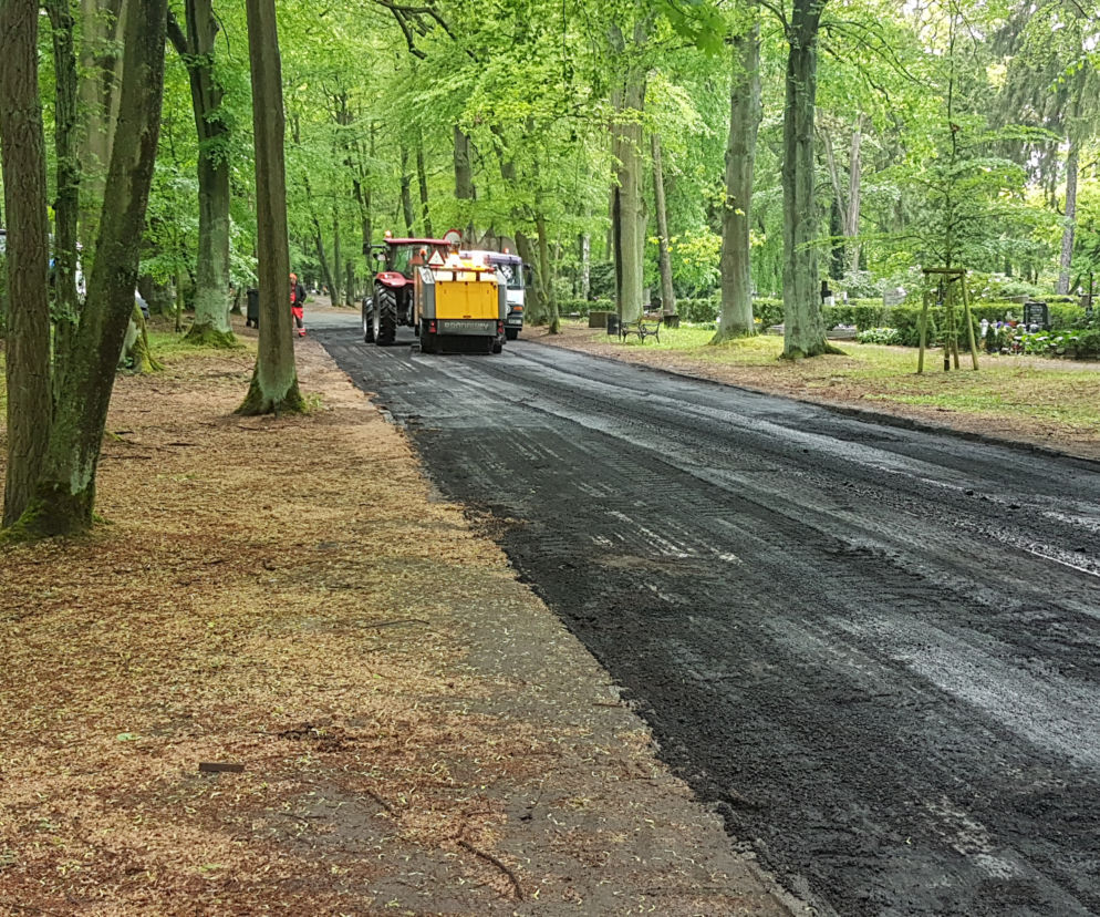 Remont alejek na Cmentarzu Centralnym w Szczecinie