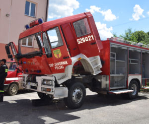 Strażacy dostali promese na zakup nowego wozu po powodzi