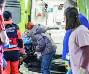 Szpital św. Anny, odcinek 99: Tomek wyjawia Wojtkowi plan ponownych oświadczyn. Fidor, podwożąc Hankę, wzbudza niepokój Kai