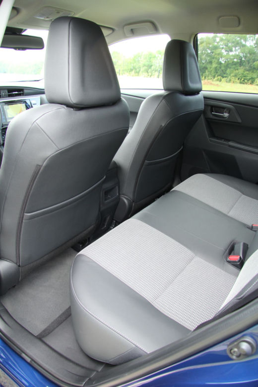 Toyota Auris Touring Sports lifting