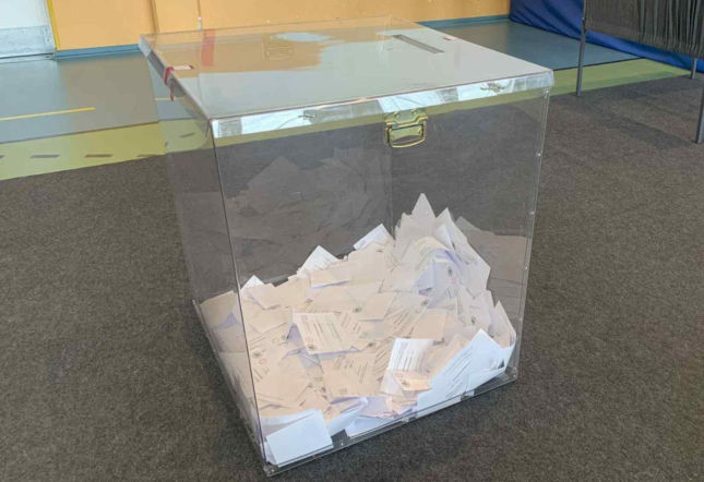 Mieszkańcy chcą odwołać burmistrzów. Poszło o biogazownię i szkoły