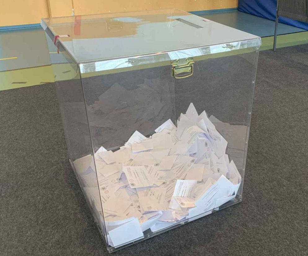 Dwóch burmistrzów w Kujawsko-Pomorskiem pod ostrzałem? Mieszkańcy pójdą do urn