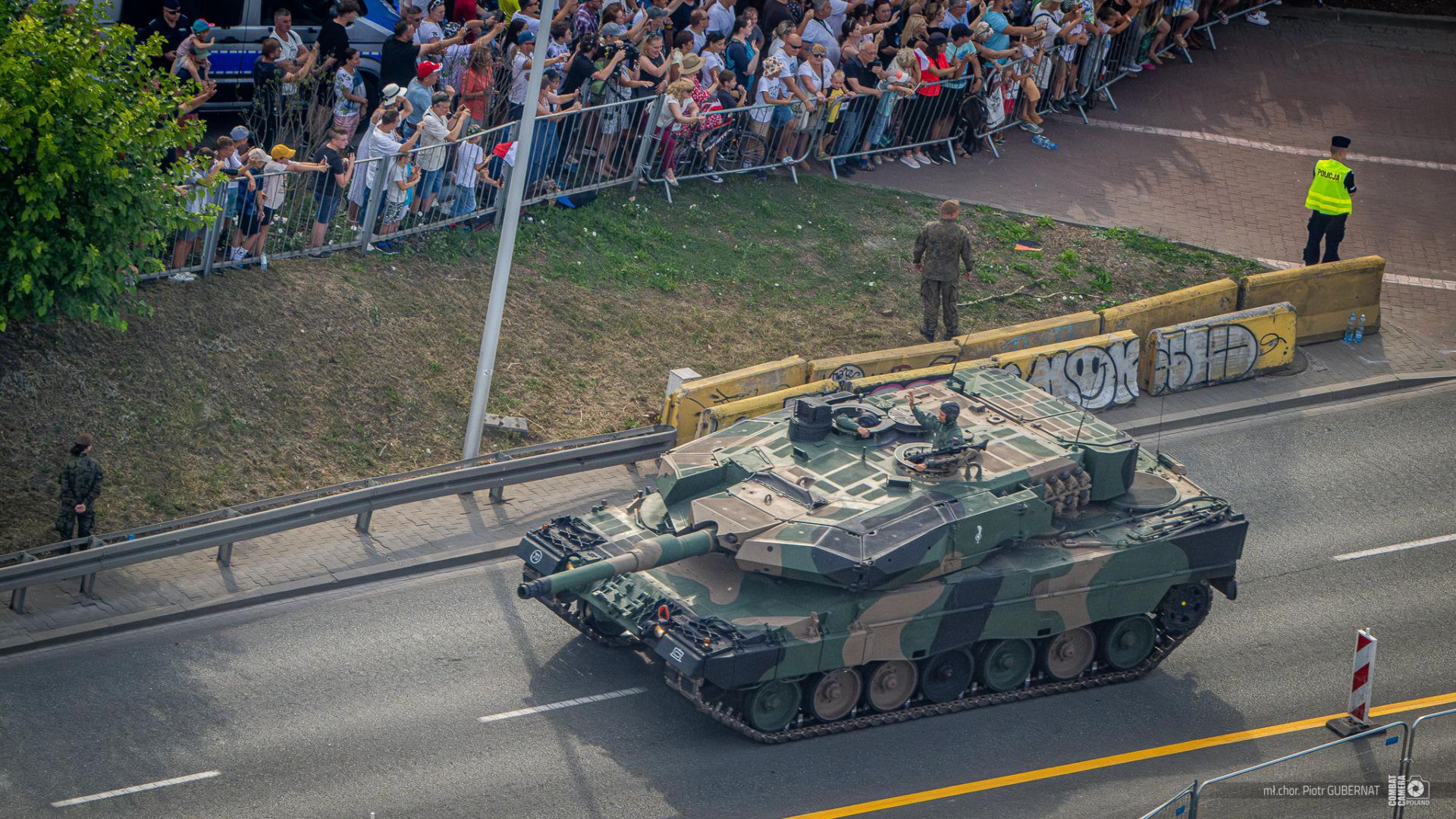Święto Wojska Polskiego 2026: Wielka defilada w Warszawie i parada morska w Gdyni. Tysiące żołnierzy i ten sprzęt wojskowy zaskoczą Polaków