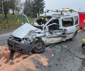 Tragiczny wypadek w Lubawie. Kobieta zginęła na miejscu. Dwie osoby ranne