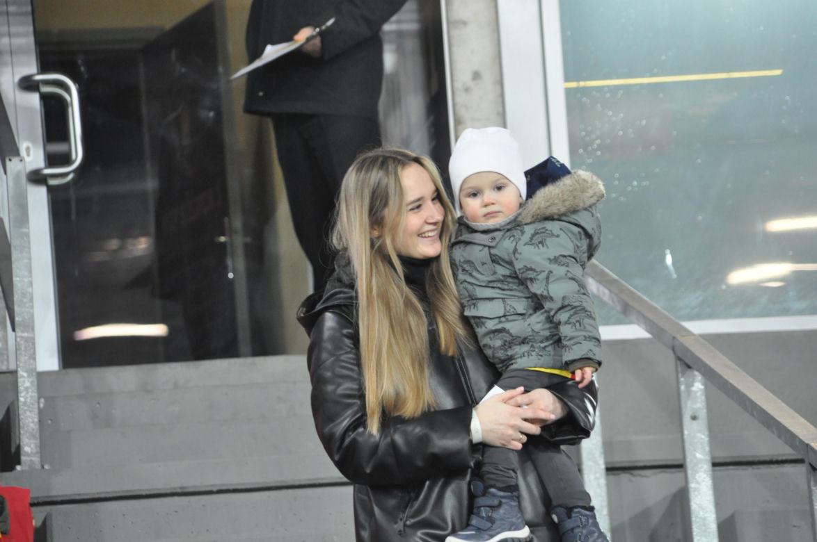 Korona Kielce - ŁKS Łódź. Zdjęcia kibiców na Suzuki Arenie