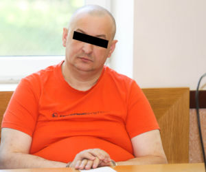 JESTEM BEZDOMNA PRZEZ FAŁSZYWEGO KSIĘDZA.