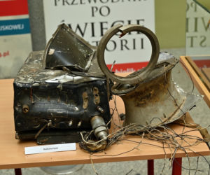 Przez lata spoczywały na dnie jeziora. Pozostałości latającej fortecy trafiły do szczecińskiego muzeum