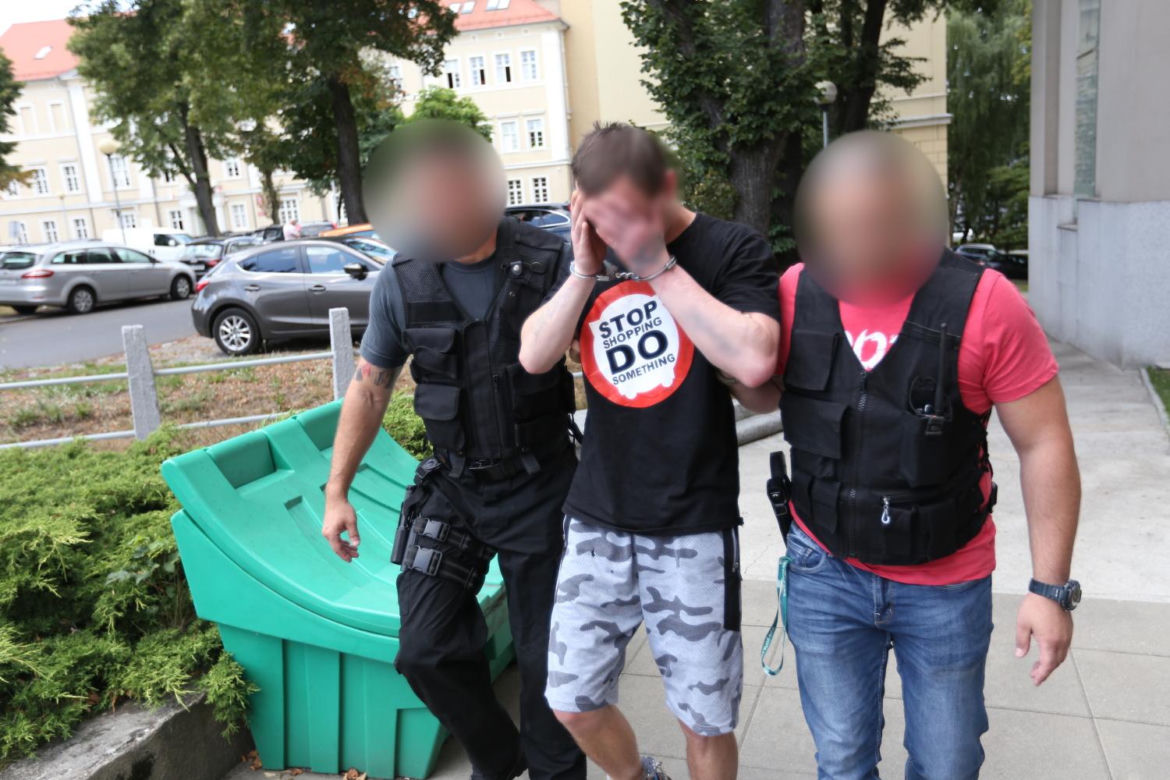 Zielona Góra. Seryjny morderca jeży Przemysław P. znowu zatrzymany przez policję