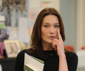 Czy to jest Carla Bruni?