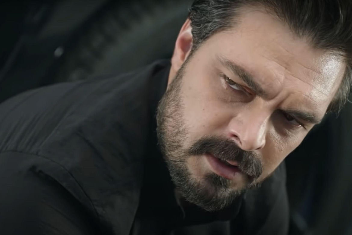 Koniec "Emanet". Dramatyczne sceny w finale 1. sezonu serialu "Dziedzictwo" 