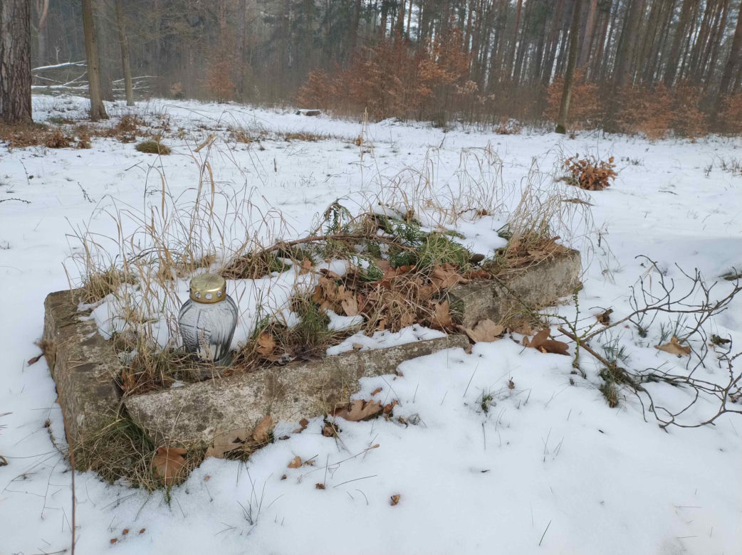 Mroczna tajemnica grobowca na Kaszubach. Należy do rodziny związanej z masonerią