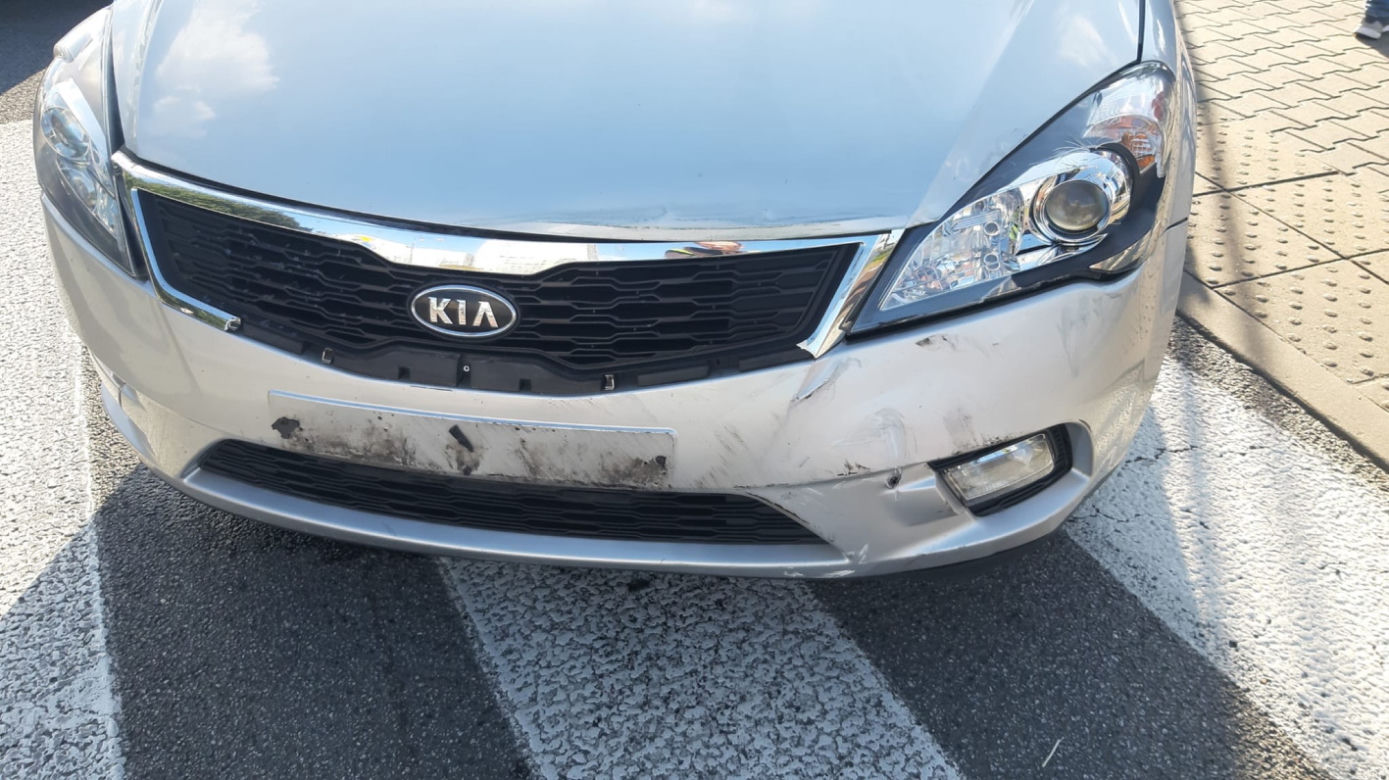 Wyrzucił kierowcę na ulicę i ukradł auto. Pomylił GTA z prawdziwym życie? 