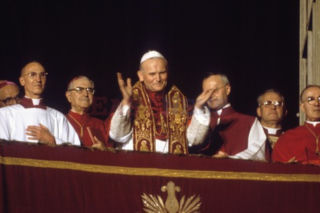 43. rocznica wyboru Karola Wojtyły na papieża. Artyści we wzruszającym hołdzie Ojcu Świętemu
