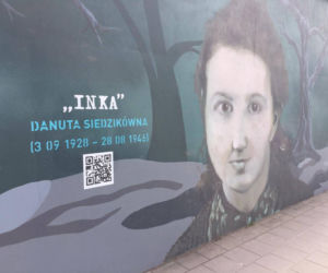 Zniszczono mural Żołnierzy Wyklętych! Napis MORDERCA na portrecie majora Łupaszki [ZDJĘCIA]