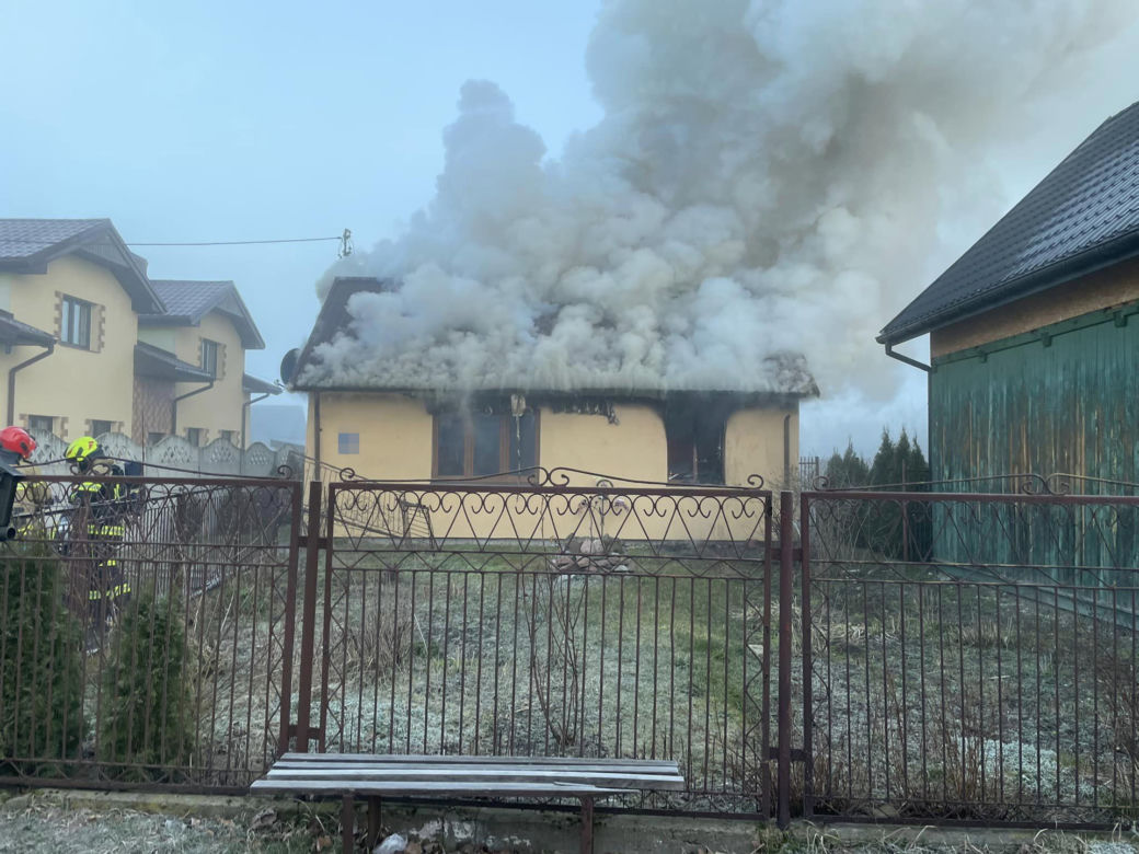 Pożar domu w Broku. Nie żyje dwóch mężczyzn