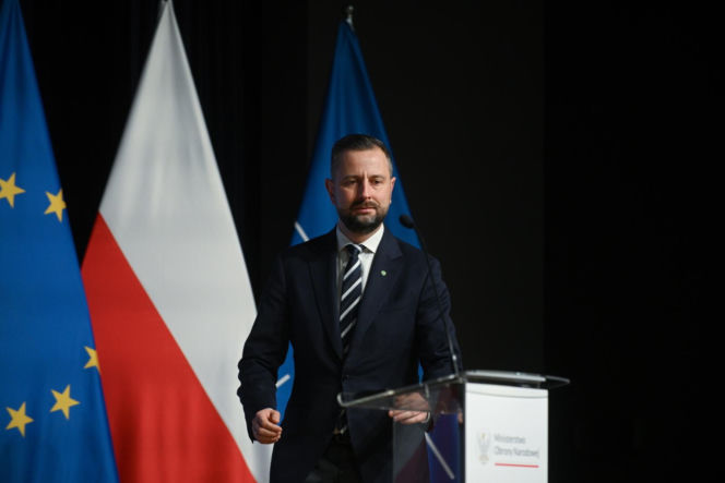 Szef MON Władysław Kosiniak-Kamysz podczas konferencji "Szpejowisko 2.0" w siedzibie Dowództwa Wojsk Obrony Terytorialnej w Zegrzu