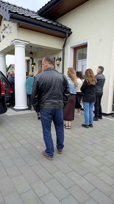 Pogrzeb pana Mikołaja z Siedlec. Do końca szukał rodziny dla 9-letniego syna. "Spełniłem swoje marzenie"