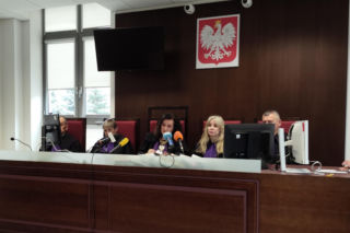 Najpierw wspólnie pili, a później ich pobili i podpalili na stosie. Zapadł wyrok