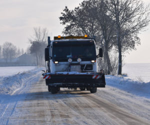 Dwie firmy zajmą się odśnieżaniem dóg w powiecie radomskim 