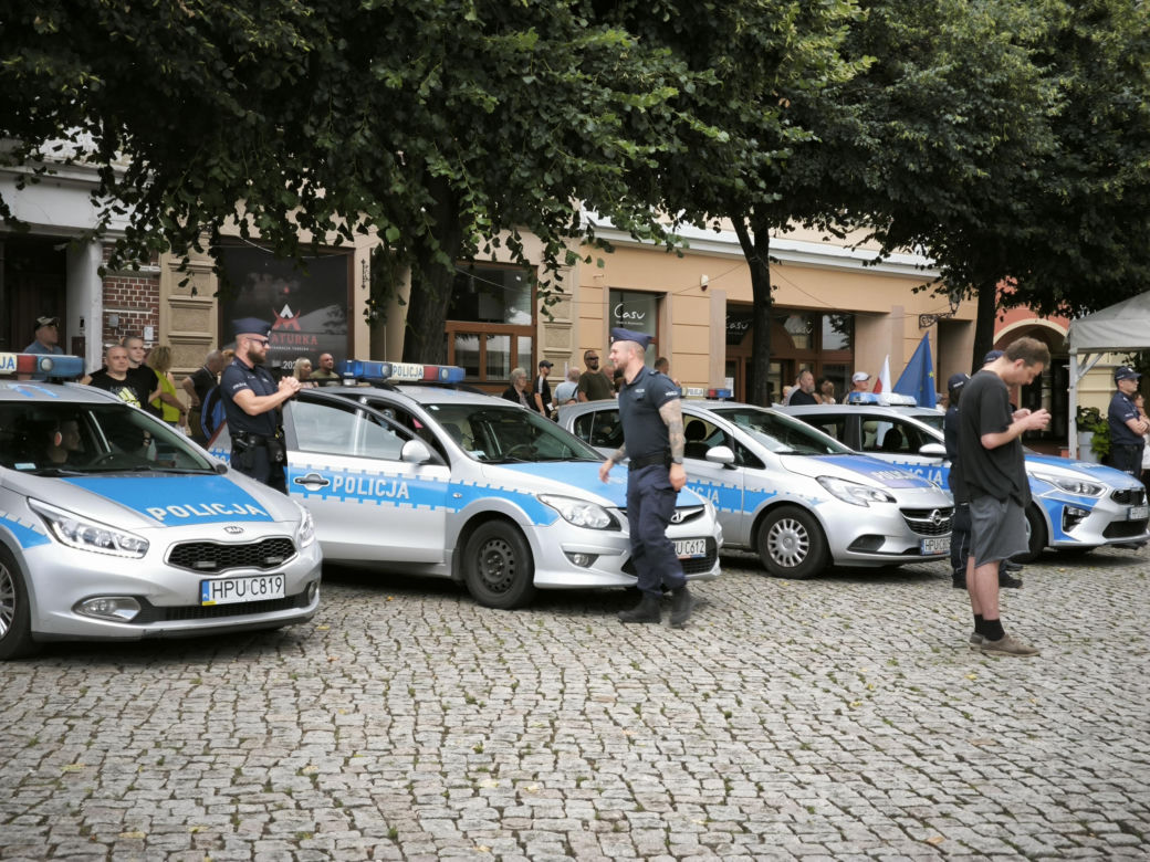 Manifestacja przeciwko niechęci do imigrantów w Lesznie 