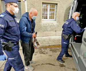 Opolskie: Rzucił się na kolegę od kieliszka z nożem! Próbował go ZABIĆ?!