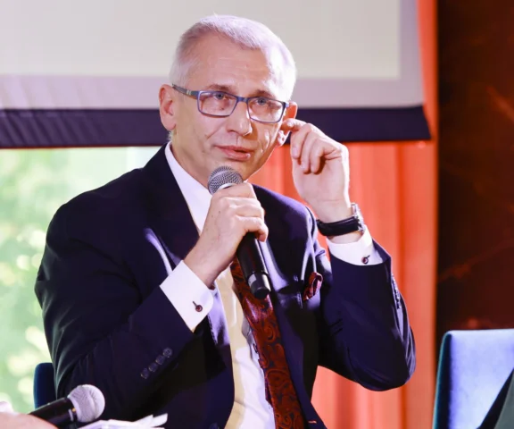 Senator Kwiatkowski grzmi: Czarnek zrobił z siebie idiotę