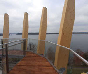 Ełk. Nowa wieża widokowa nad jeziorem gotowa. Zobacz zdjęcia!