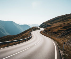 Najwyżej położona droga w Polsce. Niewielu wie, jaką tajemnicę kryje jej asfalt?