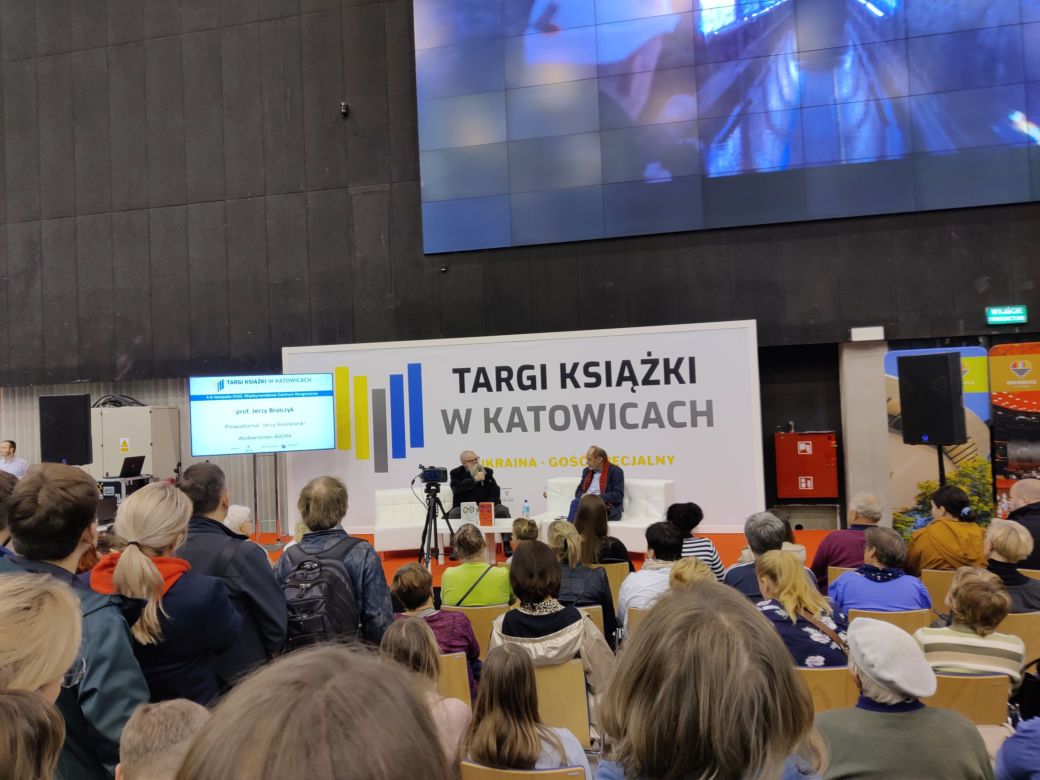 Targi Książki w Katowicach 2022. Rozpoznajesz się na zdjęciach?