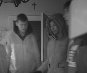 Pożar garażu w centrum Bydgoszczy. Policja szuka sprawców i prosi o pomoc