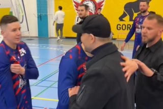 Niespodziewana wizyta Karola Nawrockiego na meczu! Szok, kto mu towarzyszył. Wideo niesie się po sieci!