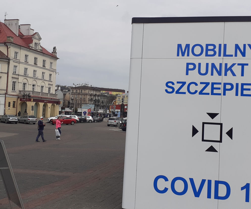 Lublin: Mobilny punkt szczepień pracuje dłużej