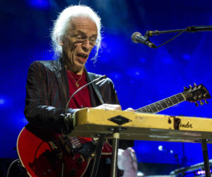 Steve Howe z zespołu Yes ma problemy zdrowotne. Tak teraz wygląda