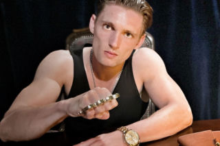 Polska Dzielnica strachu niczym Peaky Blinders. Filip Gurłacz zdradził, na co czeka w nowych odcinkach