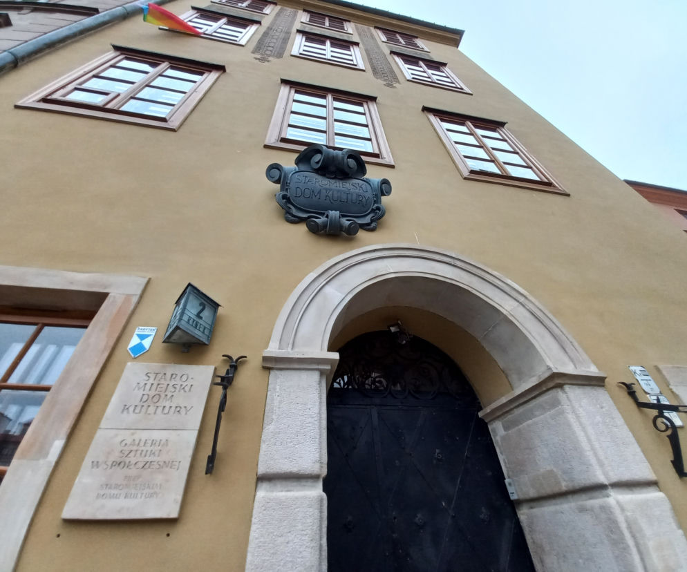 Staromiejski Dom Kultury to jeden z dwóch miejsc zbiórki dla uchodźców