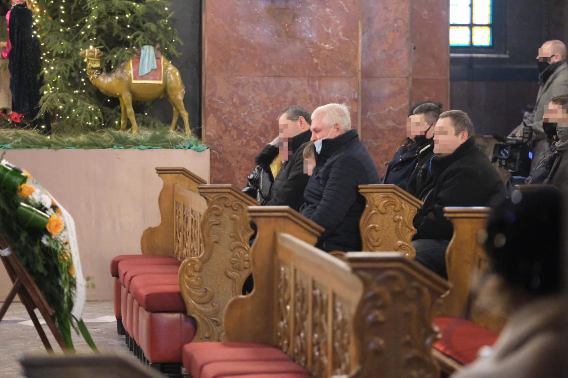 Ciężarną 13-latkę zabił jej 15-letni chłopak. Pogrzeb Patrycji z Bytomia [RELACJA Z UROCZYSTOŚCI]