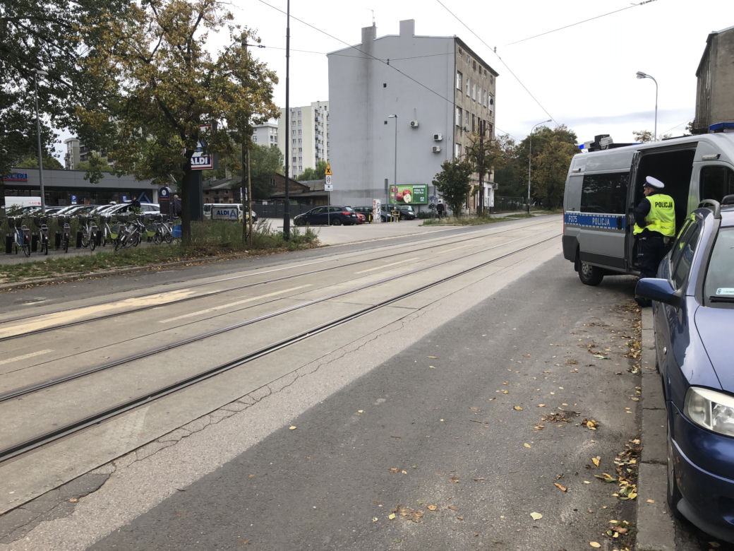 Radiowóz potrącił PSA. SKANDAL w Łodzi