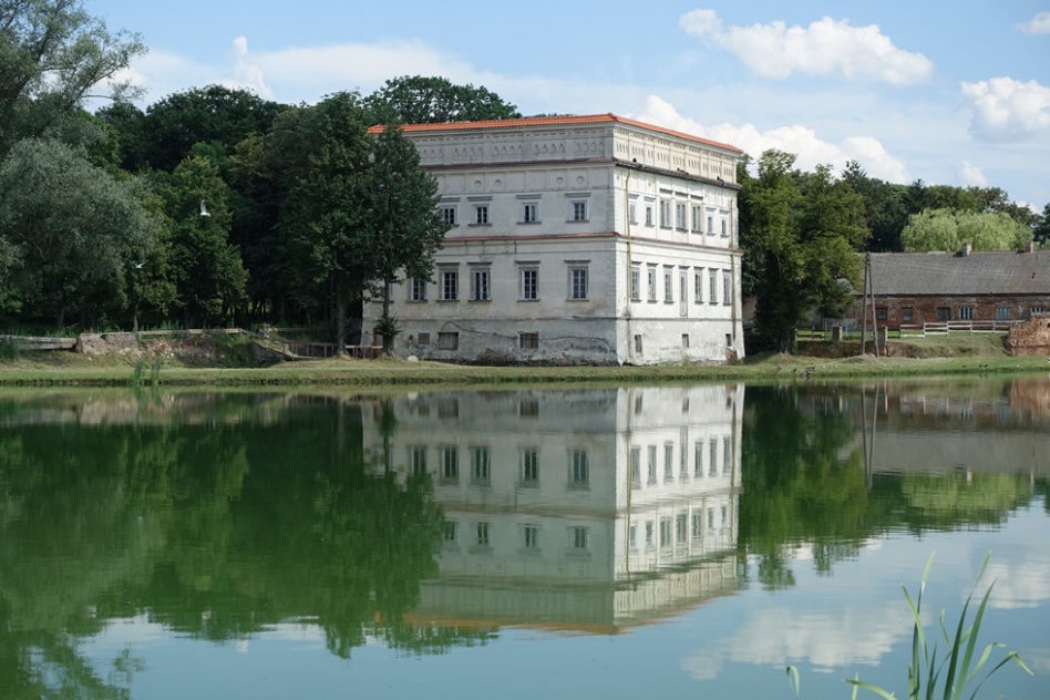 Pałac i fortyfikacje w Czemiernikach