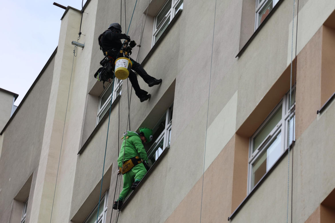 Alpiniści dla WOŚP dali radość małym pacjentom z Uniwersyteckiego Szpitala Dziecięcego w Lublinie