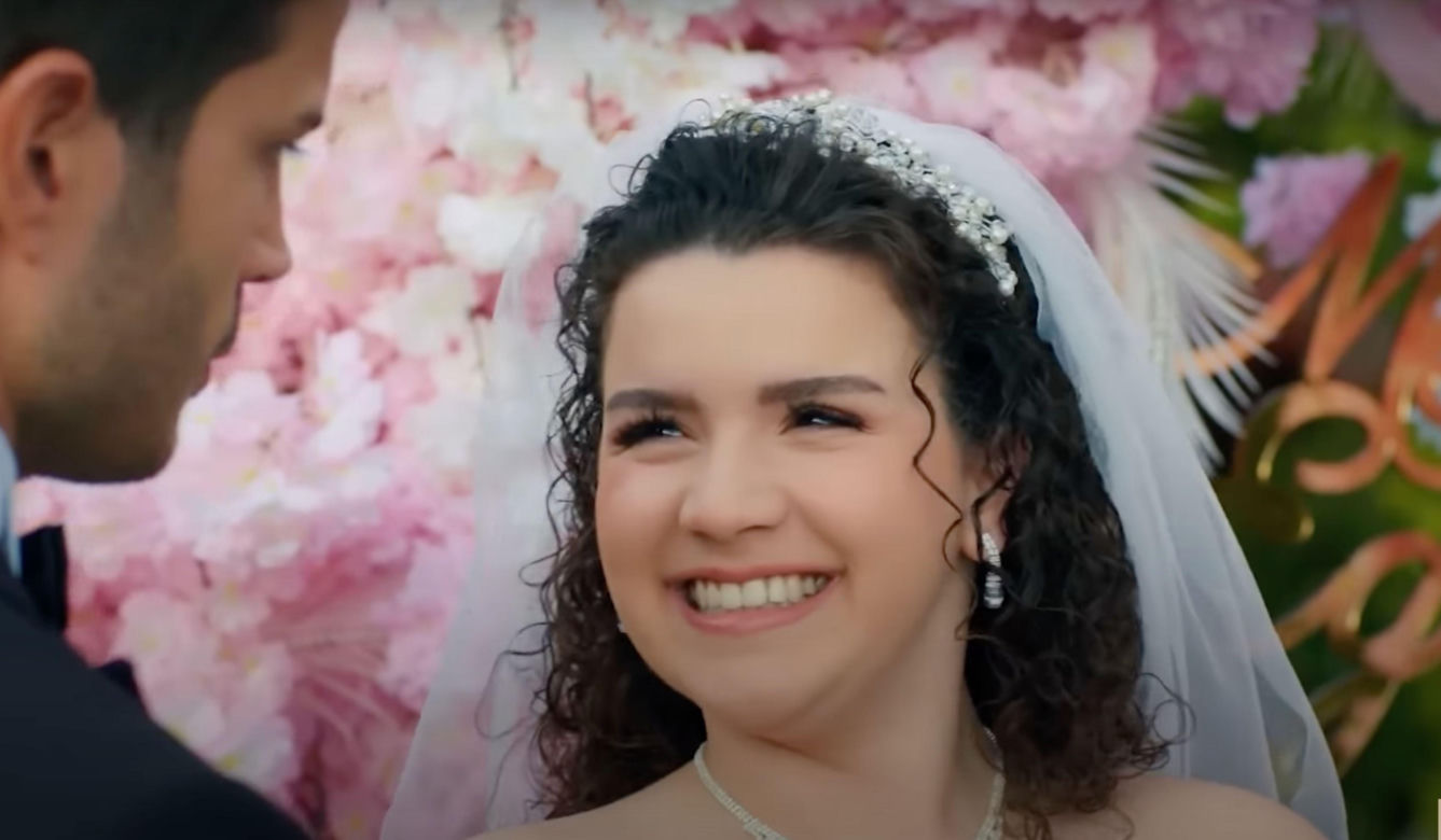 Melis ogłosi, że jest w ciąży z Egem i w ten sposób zmusi go do ślubu.