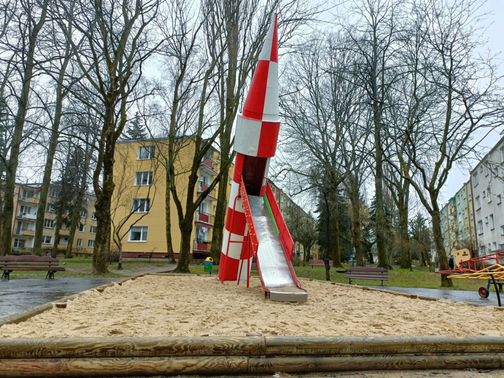 Rakieta na LSM zmieniła barwy