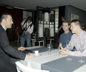 Hotel 52 sezon 7. Tomasz Rusiecki (Filip Bobek), Igor (Kamil Kula), Artur Górski (Krzysztof Kwiatkowski)