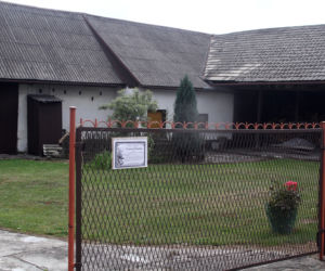 ZABIŁ MI MAMĘ POD DOMEM.