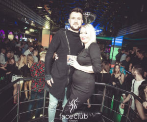 Defis w Face Club. Zdjęcia fanów z wokalistą