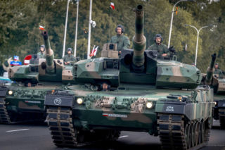 Pancerna pięść na defiladzie 2026. Od Leopardów 2 do K2 i Abramsów