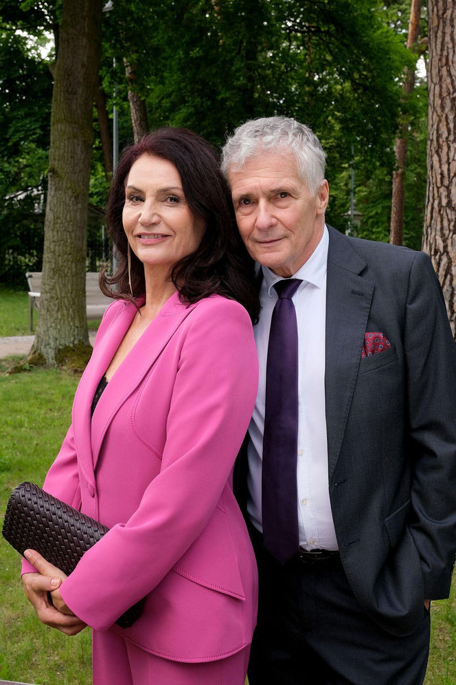 M jak miłość odc. 1890. Erwin (Andrzej Dopierała), Aleksandra (Małgorzata Pieńkowska)