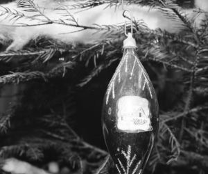 Tak ubierano choinki w PRL-u. Te archiwalne zdjęcia to prawdziwe perełki!