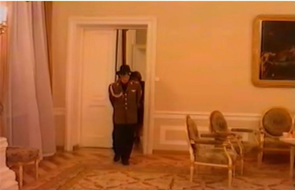 Michael Jackson zmarł 16 lat temu. Gdy odwiedził Polskę, wszyscy wstrzymali oddech. Te zdjęcia zachwycają